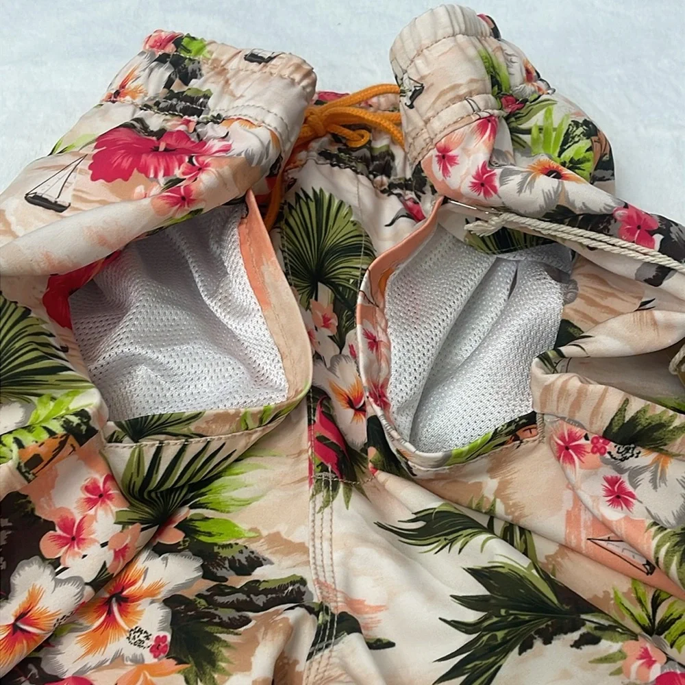 Sperry Cream Board Shorts with Tropical Print MENS SIZE L